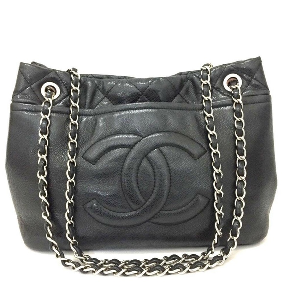 CHANEL Handbags - CHANEL Caviar Leather GST Shoulder Bag SHW